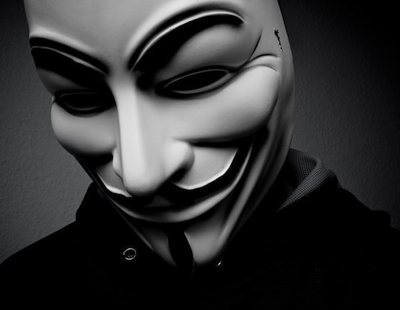 Anonymous amenaza con la llegada de una revolución : "¡Liberen a Assange o lo pagarán!"