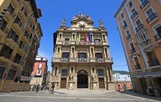 Nueva 'Manada': un grupo de hombres violan en Pamplona a una mujer tras darle burundanga