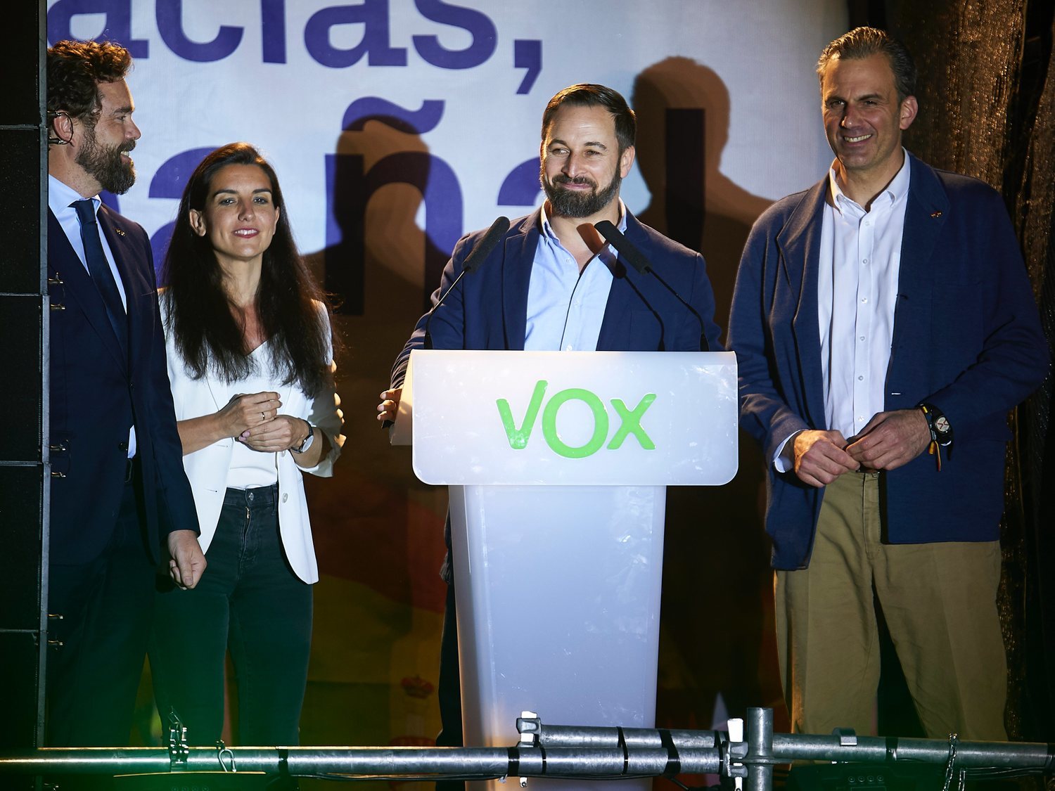 VOX no acepta sus 24 escaños y exige un nuevo recuento de todos los votos