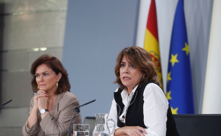 Dolores Delgado y Carmen Calvo, la vicepresidenta de Gobierno