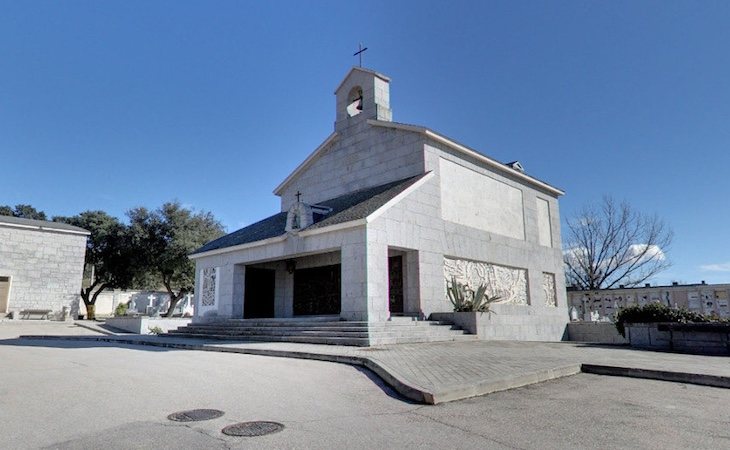 La cripta donde se prevé enterrar los restos de Franco está en el cementerio municipal de El Prado