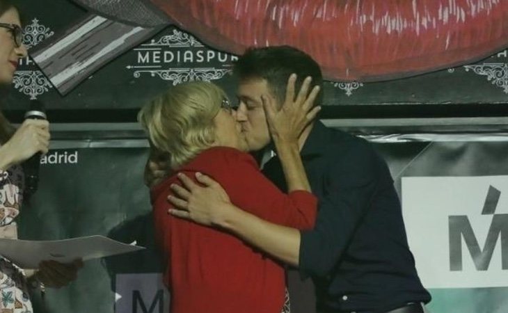 Carmena y Errejón, en un acto  celebrado en la discoteca Medias Puri en apoyo a la comunidad LGTBI