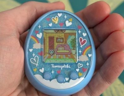 Vuelven los Tamagotchi, ahora en color, con hijos y una app para el móvil