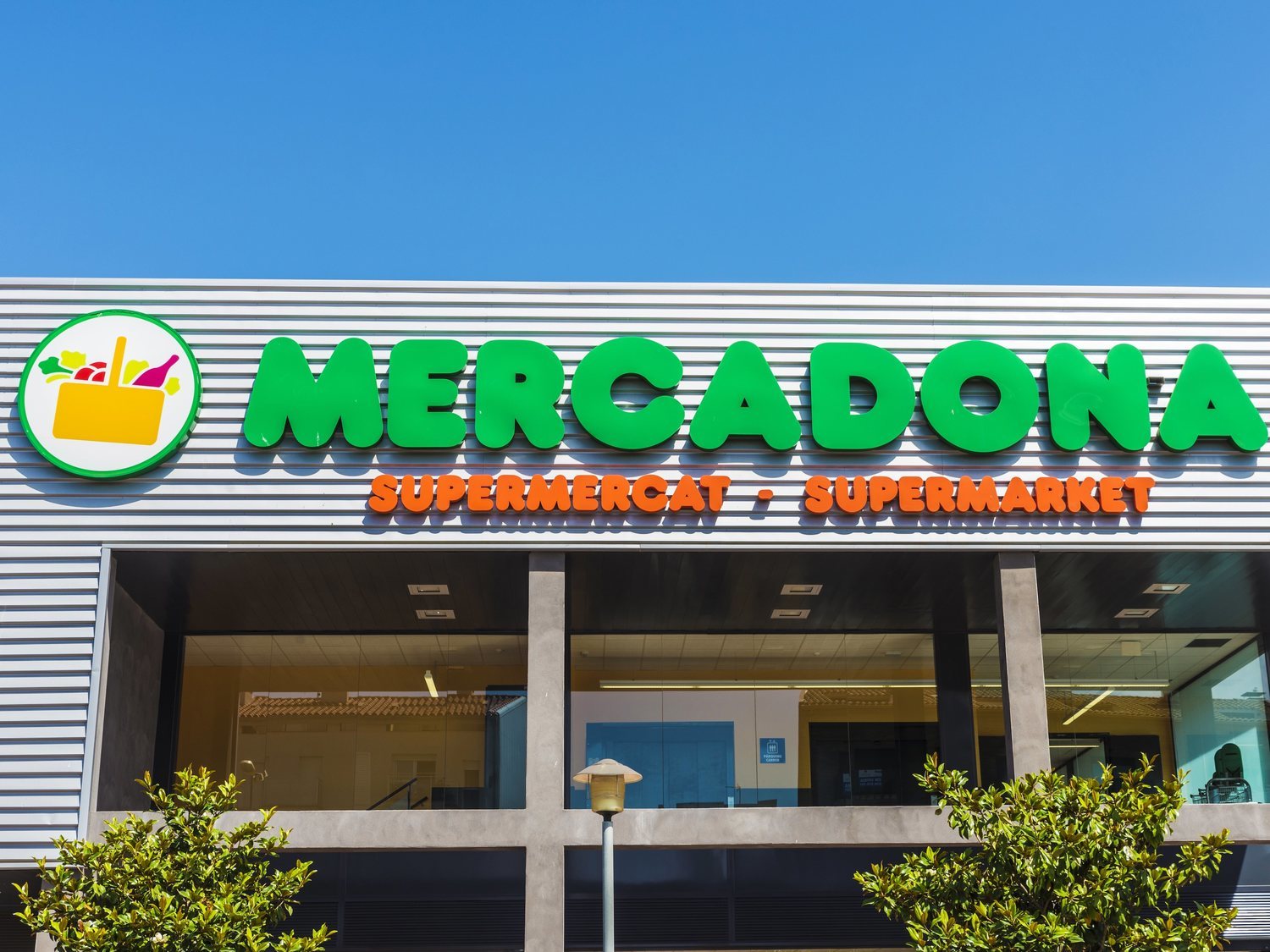 Mercadona busca repartidores con contrato fijo y un sueldo de 1.800 euros