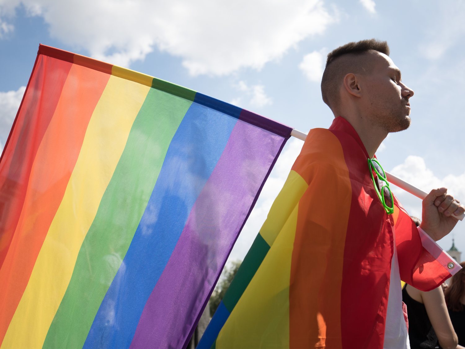 "Los gays adoptan niños para violarlos": la homofobia que gobierna en Polonia