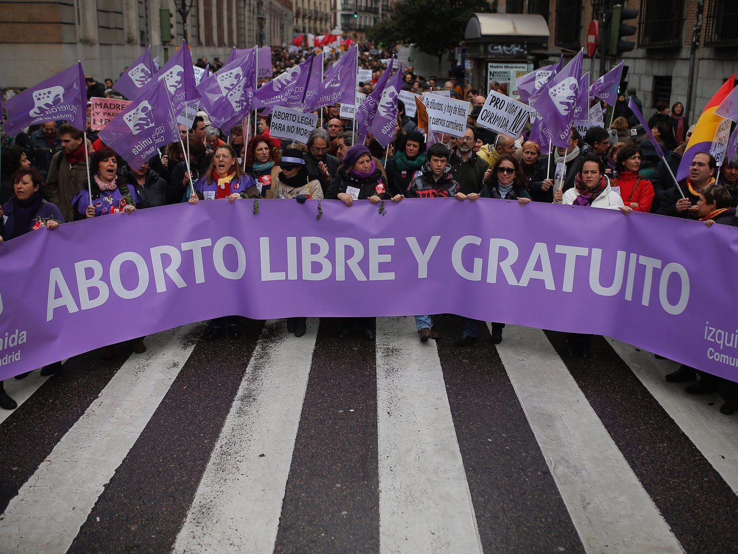 Descienden un 30% los abortos entre chicas jóvenes desde que se aprobó la ley de plazos