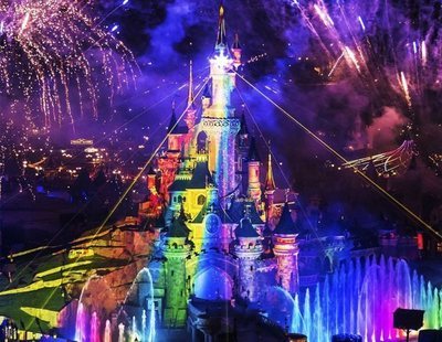 Mickey sale del armario en el Magical Pride: Así fue el Orgullo LGTBI de Disneyland París