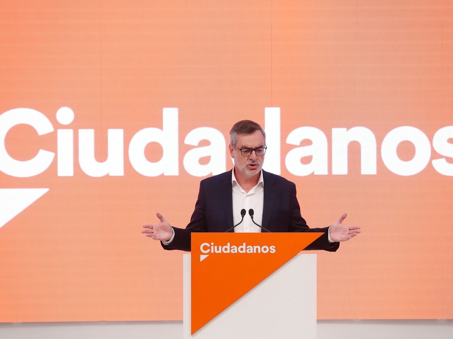 Ciudadanos descarta por "unanimidad" pactar gobiernos con VOX, Podemos o nacionalistas