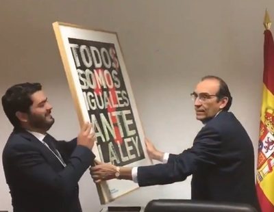 Cambios en Asamblea de Madrid: VOX sustituye la igualdad por un retrato de Felipe VI