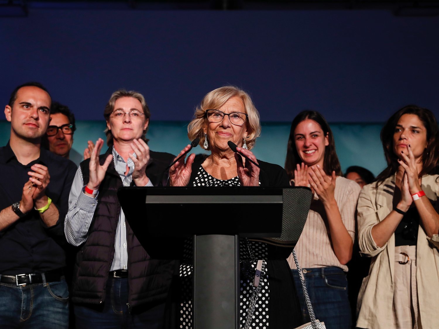 Carmena renuncia a su acta de concejala y abandona la política: "Yo ya no soy nadie"