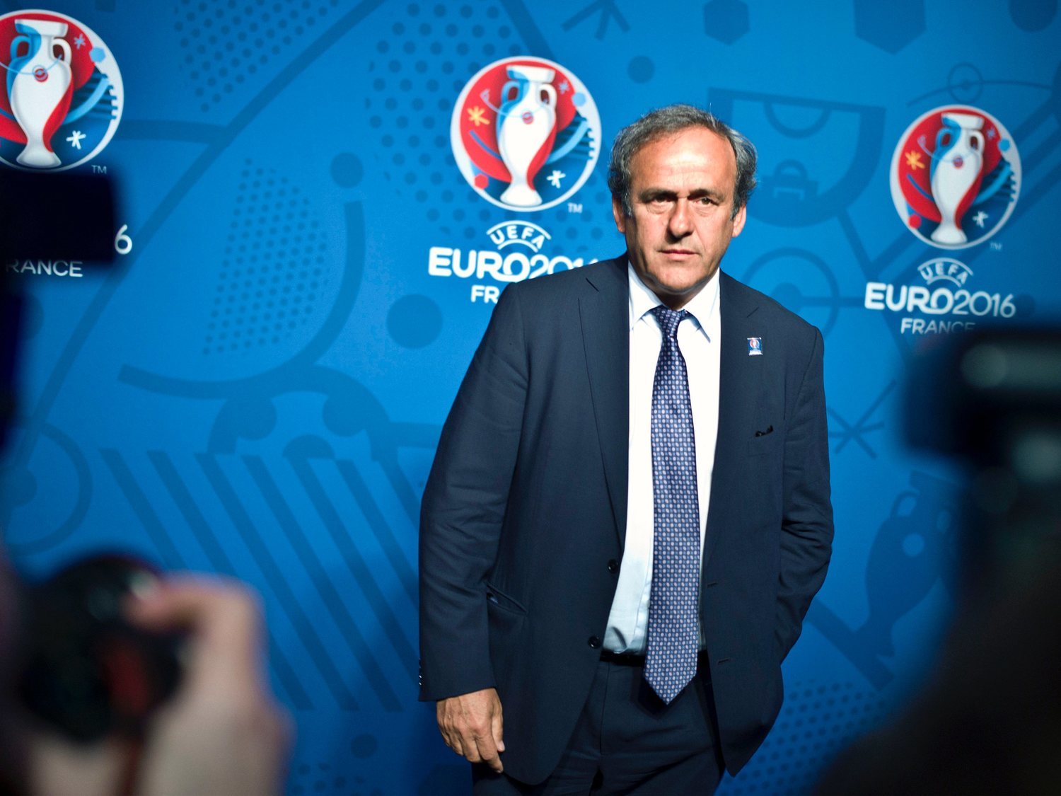 Detienen al expresidente de la UEFA por la concesión del mundial de fútbol a Qatar en 2022