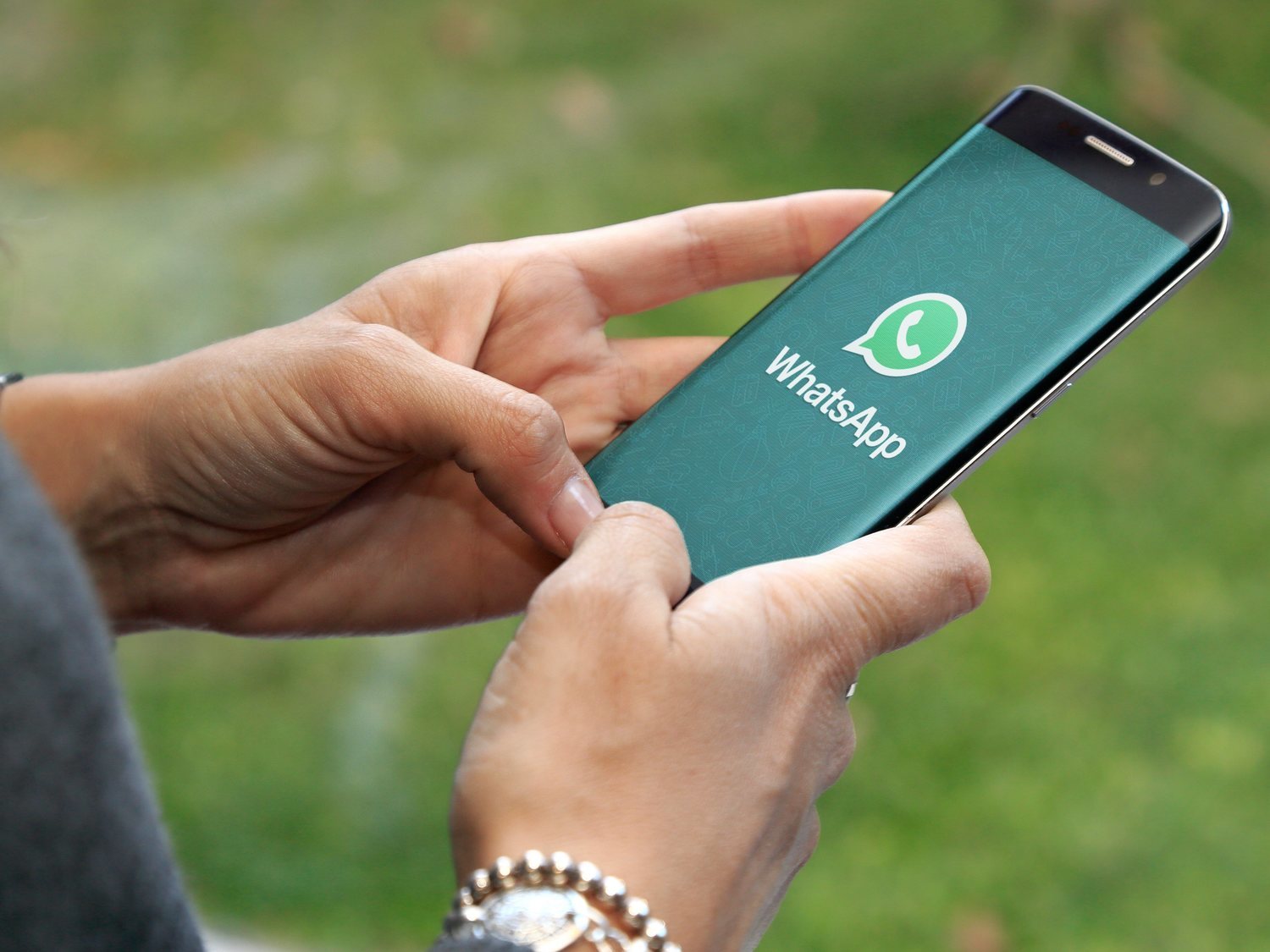 WhatsApp permitirá al usuario revisar el envío de material multimedia a sus contactos