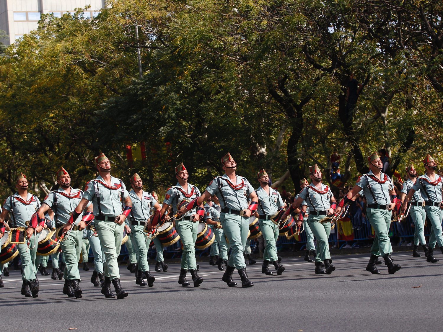 Japón flipa con la los músculos de la Legión española