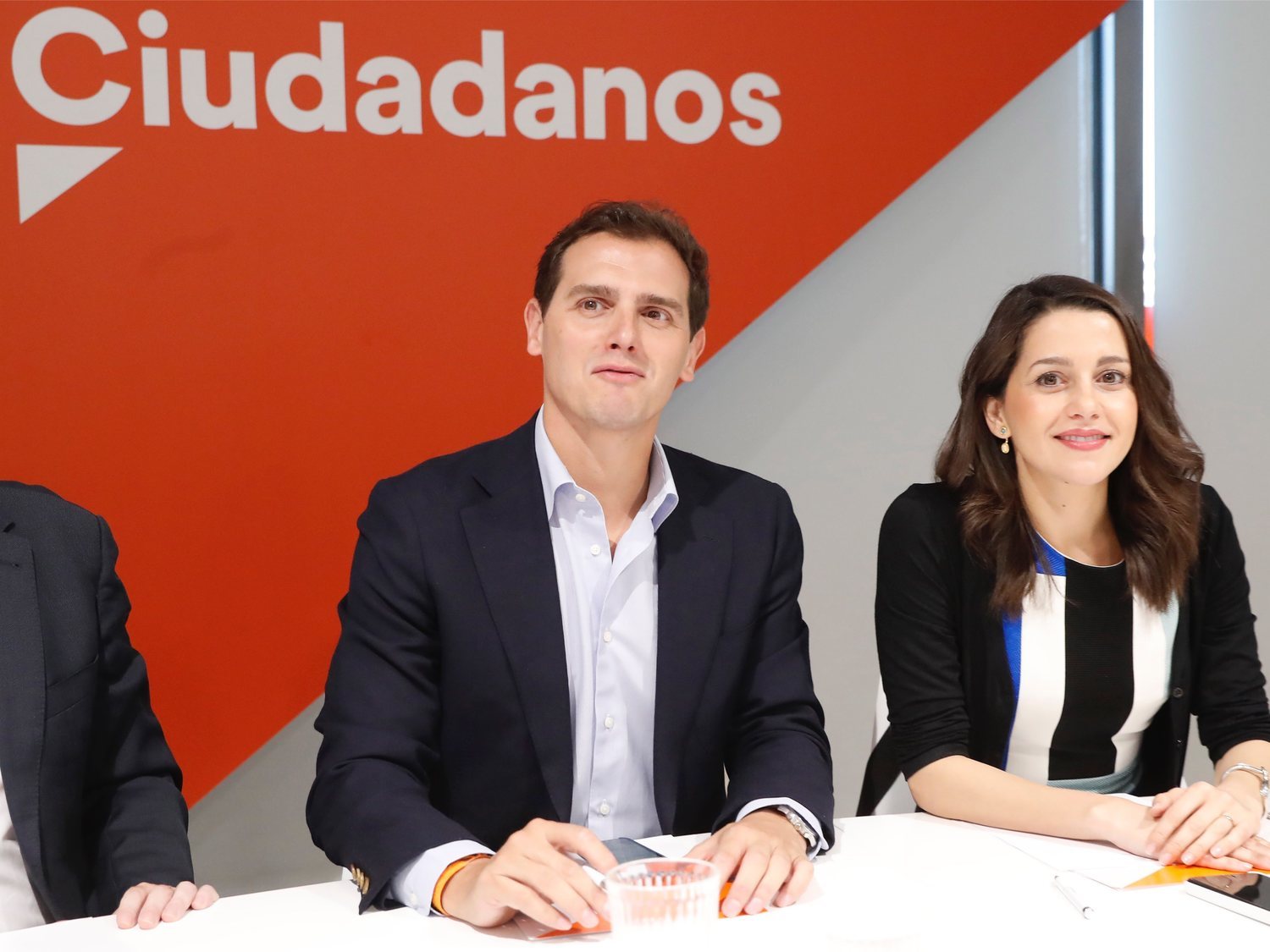 La prensa internacional carga contra Ciudadanos tras el pacto con VOX: "Han decepcionado"