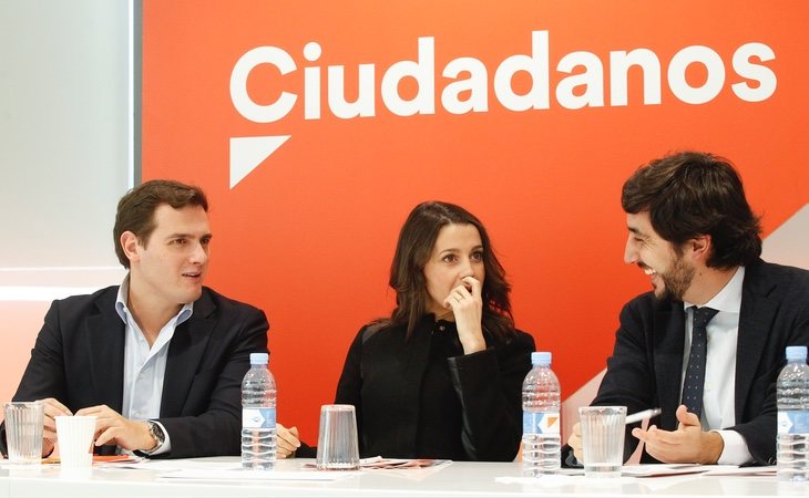 Toni Roldán (dcha) formaba parte de la cúpula del partido