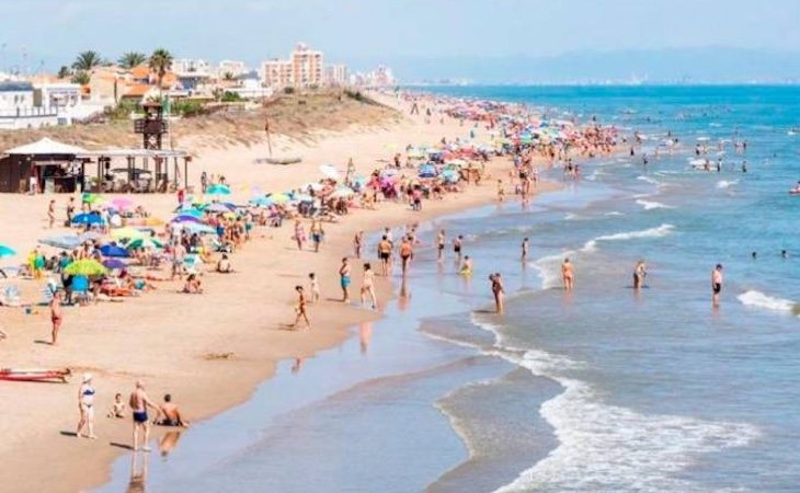 La Guardia Civil y la Policía han aumentado la vigilancia en las playas de Valencia contra las agresiones sexuales