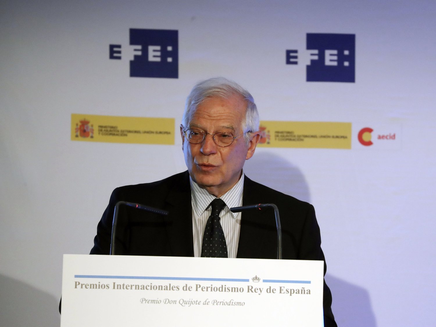 Borrell renuncia a su acta de eurodiputado para continuar como ministro de Exteriores