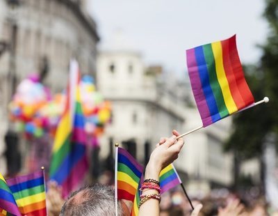 Dos jóvenes sufren una agresión homófoba durante la manifestación del Orgullo LGTBI de Madrid