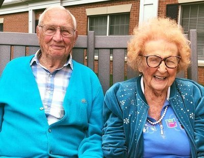 La entrañable historia de una pareja que se ha conocido y casado a sus 100 años de edad