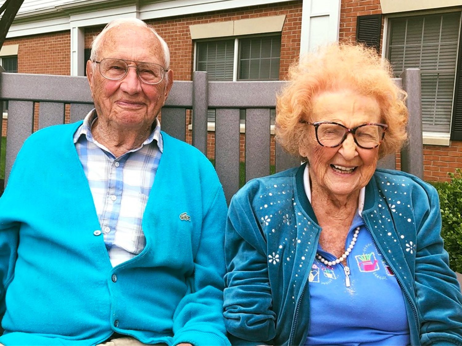 La entrañable historia de una pareja que se ha conocido y casado a sus 100 años de edad
