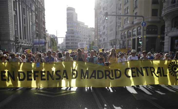 Ecologistas en Acción y Greenpeace han logrado que un juez reactive las multas en Madrid Central para frenar la polución