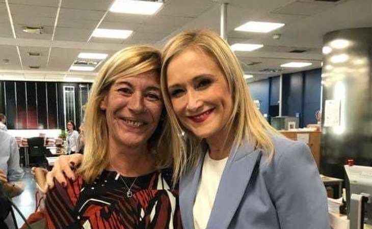 Amalia Calonge se hizo un selfie con Cristina Cifuentes cuando fue a recoger su título del máster