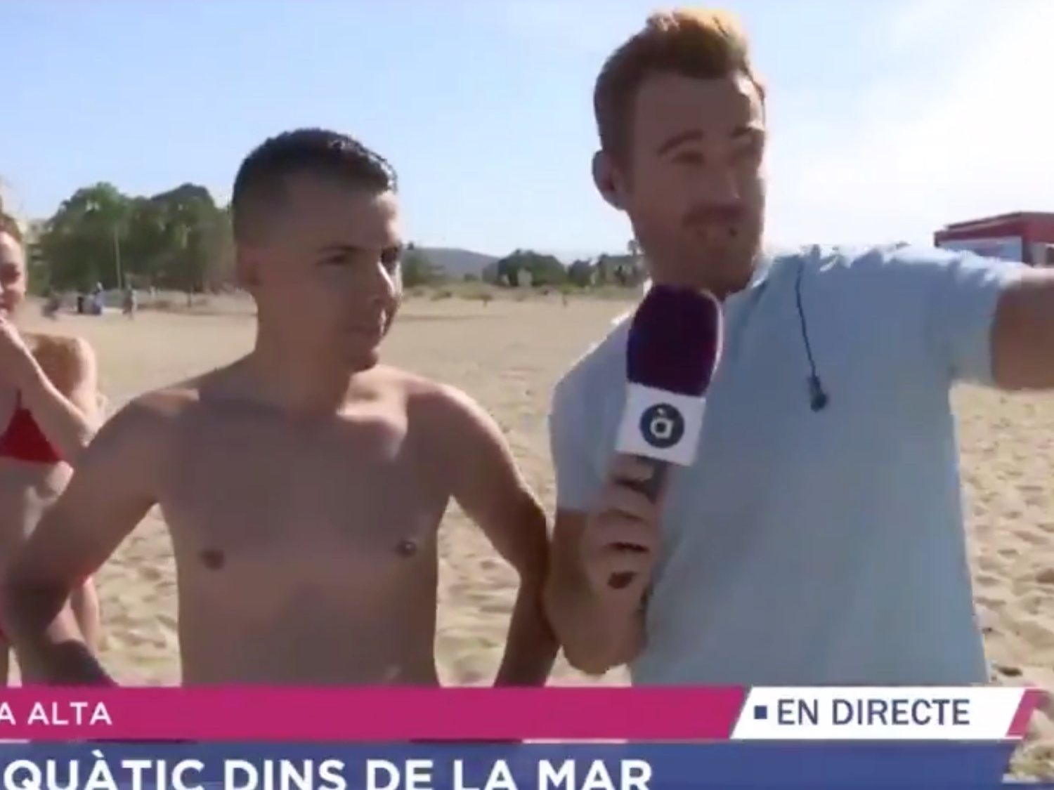 La bronca de un reportero valenciano al madrileño que se quejó de sus playas en directo