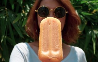 Introducirse polos de hielo por la vagina, la peligrosa nueva moda para combatir el calor