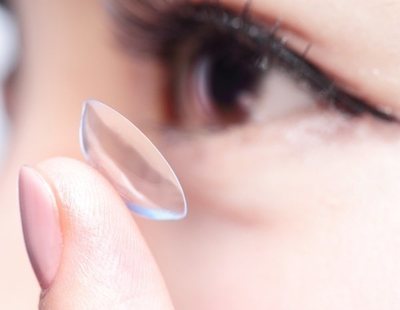 Inventan unas lentillas que permiten hacer zoom al parpadear dos veces