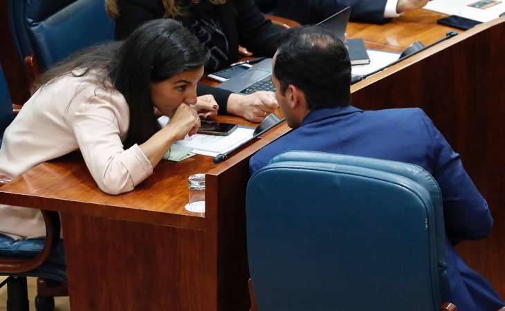 Rocío Monasterio (VOX) e Ignacio Aguado (Ciudadanos) en la Asamblea de Madrid