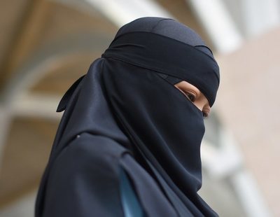 La prohibición del burka entra en vigor en Holanda