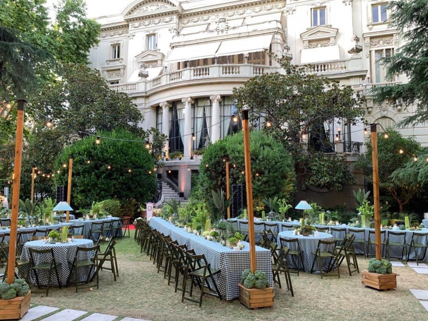 Las ruidosas fiestas de la embajada italiana en Madrid desatan la polémica en el vecindario