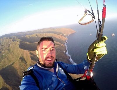 Muere un youtuber que se lanzó en paracaídas para grabar el salto en Alicante