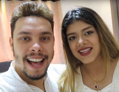 Una pareja de youtubers maltrata a su bebé ante la cámara para conseguir más seguidores