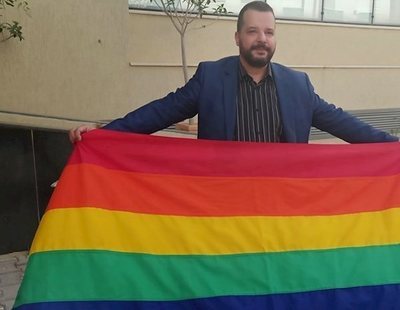 Así es Mounir Baatur, el primer candidato gay a presidir Túnez