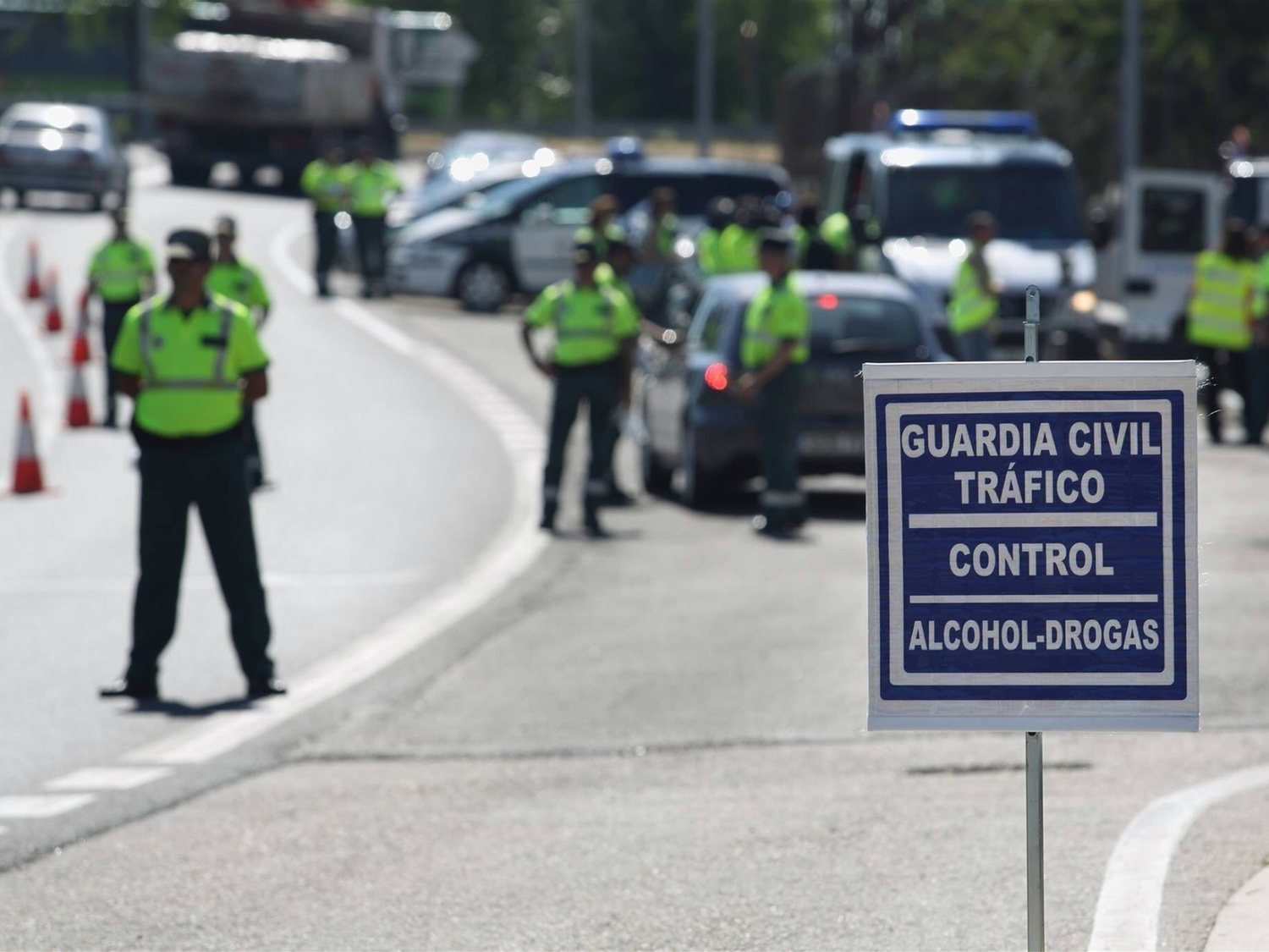 Estos son los fármacos con los que puedes dar positivo al volante en un control de drogas