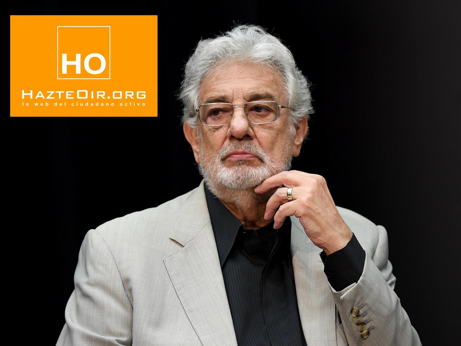 HazteOír recoge firmas a favor de Plácido Domingo contra su "linchamiento totalitario"