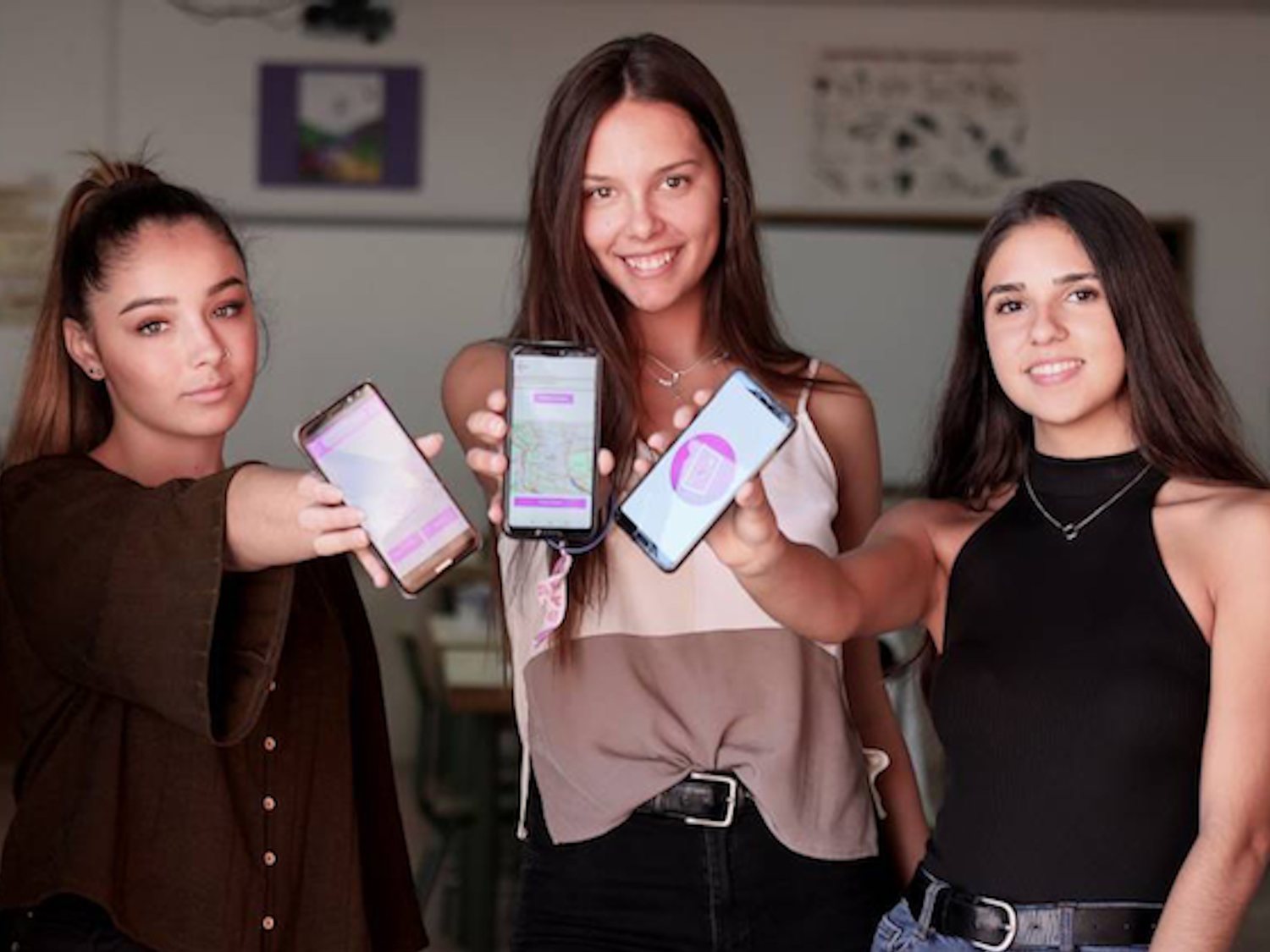 Cinco adolescentes crean una aplicación para que las mujeres vuelvan a casa sin miedo