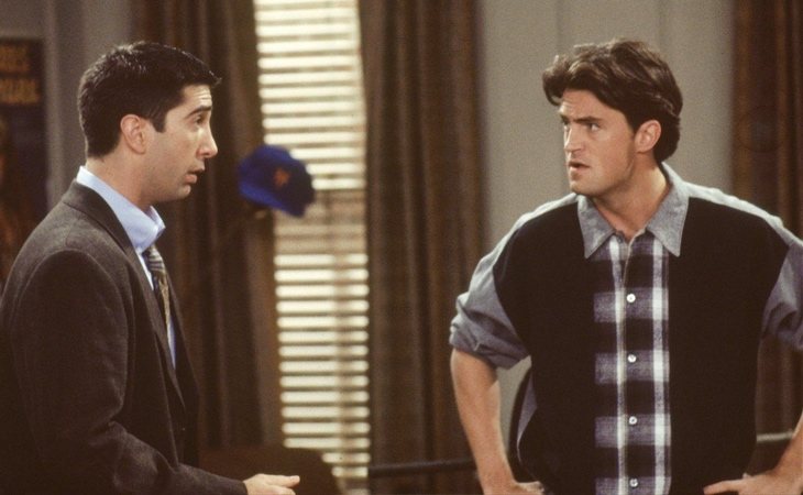 Chandler y Ross en 'Friends'