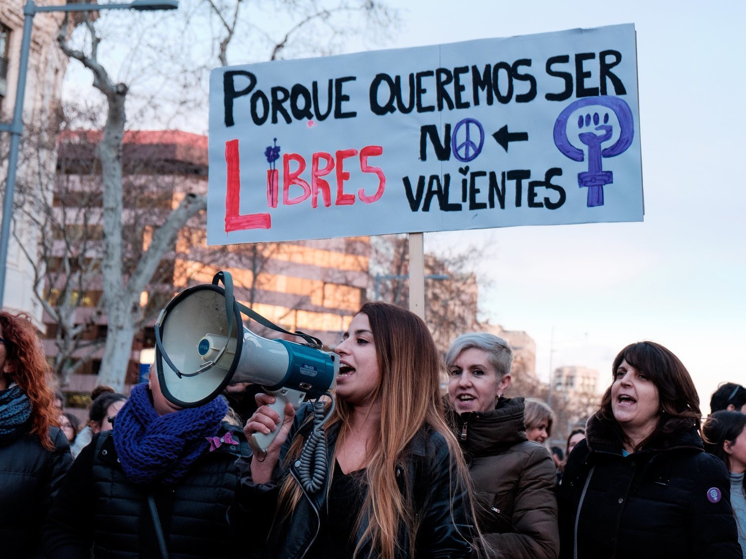 Tres detenidos por retener y violar a una mujer en Bilbao durante varios días