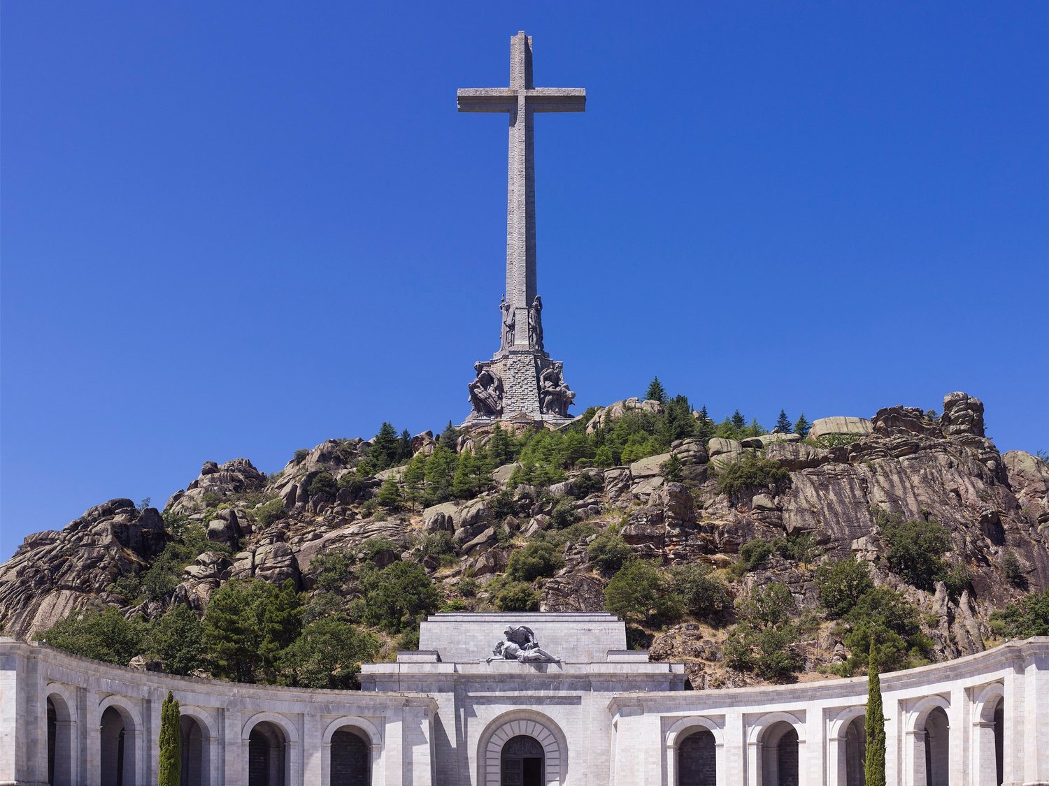 El Gobierno planea exhumar a Franco en la madrugada del 6 al 7 de octubre