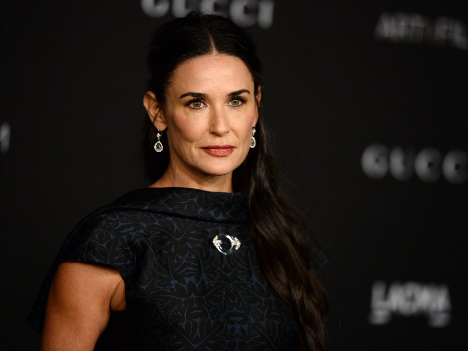 Demi Moore confiesa que fue violada a los 15 años por un hombre que pagó 500 dólares a su madre