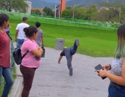 La realidad detrás del viral vídeo del hombre corriendo a cuatro patas como un perro