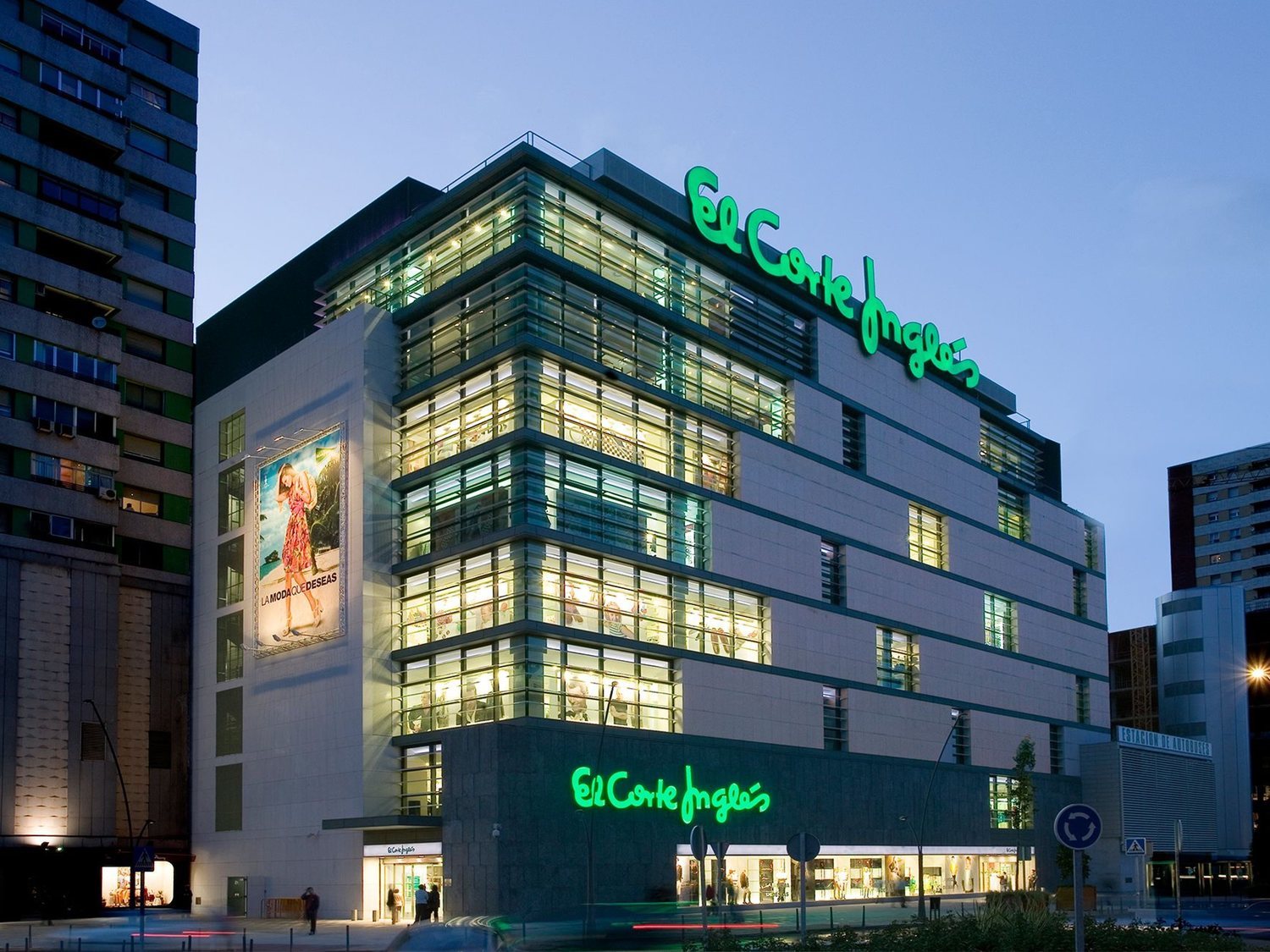 El Corte Inglés crea su propia inmobiliaria para ejecutar el cierre estos 11 centros comerciales