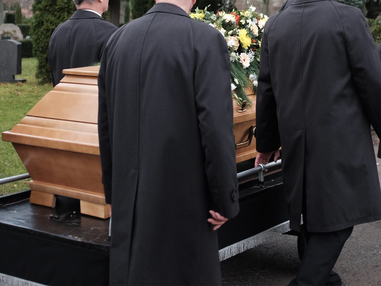 La tremenda broma de un hombre en su propio funeral que se ha hecho viral: "¡Dejadme salir!"