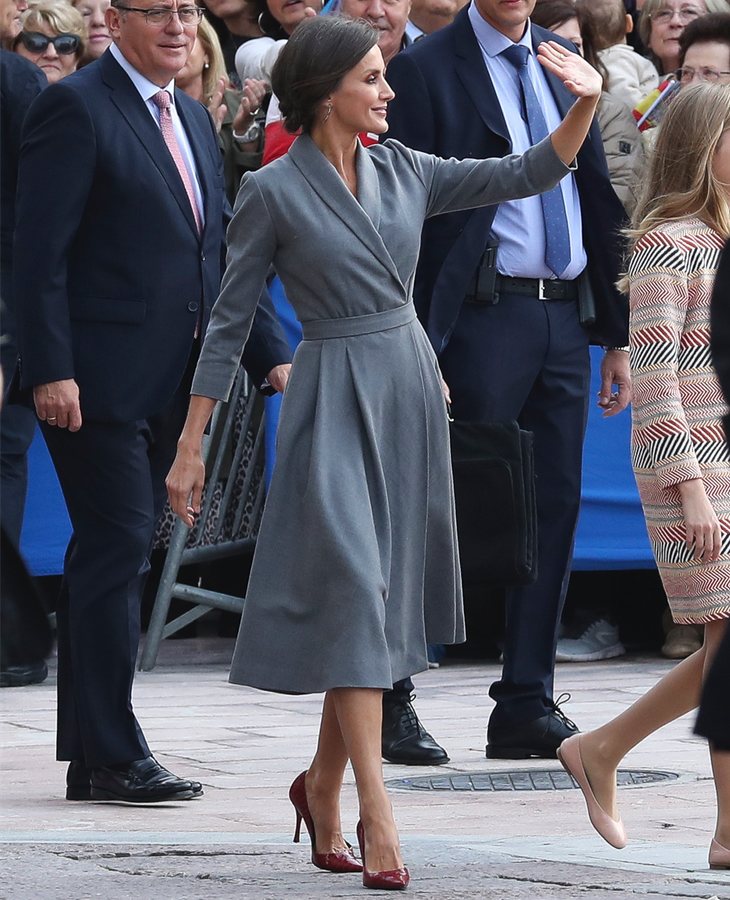 Así ha aparecido doña Letizia ante los ovetenses horas antes de la cita de este año