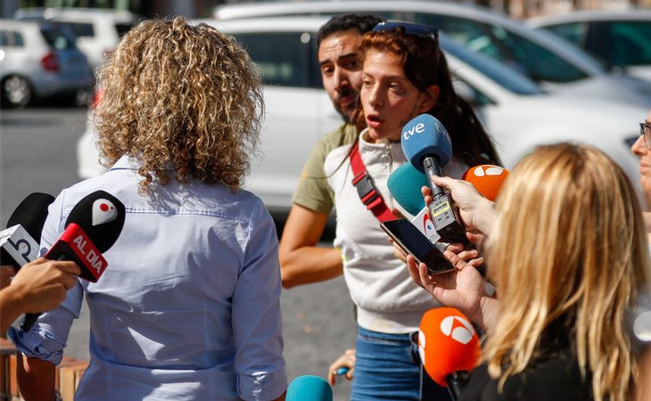 Madre e hija se vieron envueltas en una disputa pública tras la denuncia interpuesta por Diana López-Pinel a su exmarido, padre de Valeria Quer