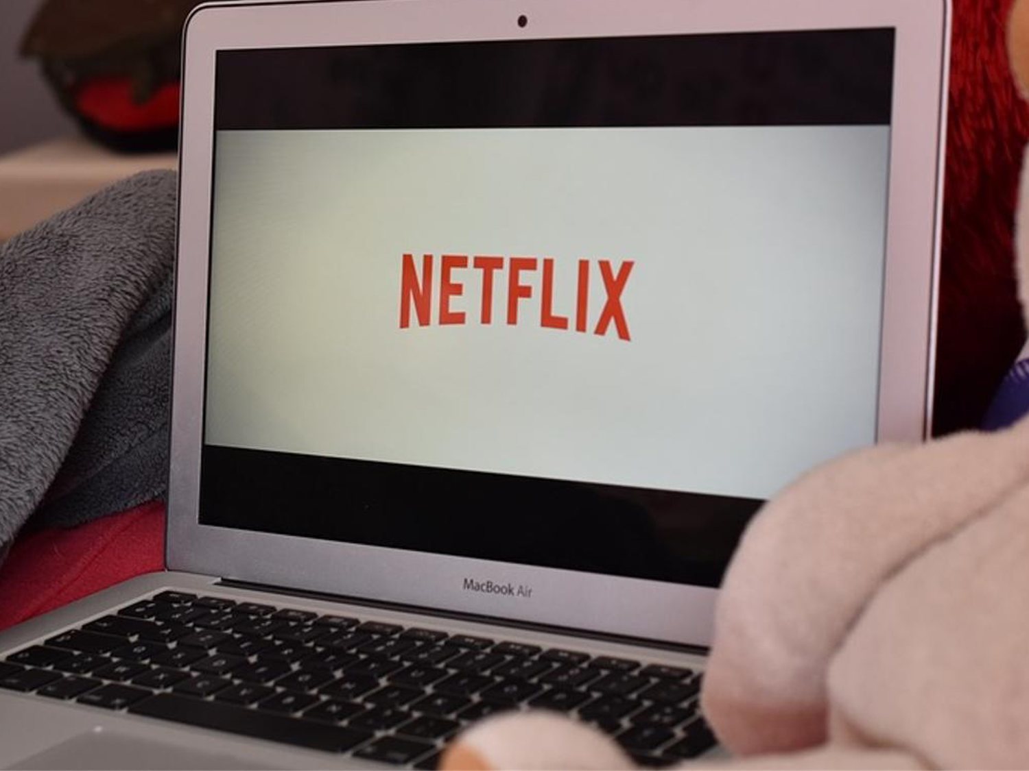 Netflix quiere acabar sin "enfadar a sus usuarios" con el uso de cuentas compartidas