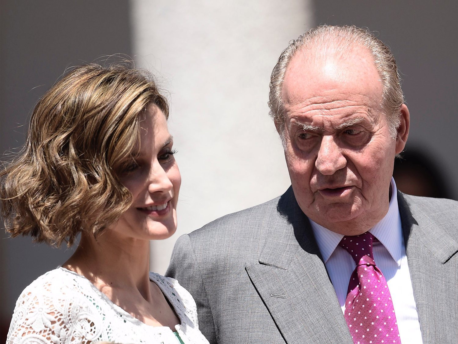 El rey Juan Carlos estalla contra la princesa Leonor y la reina Letizia por su situación