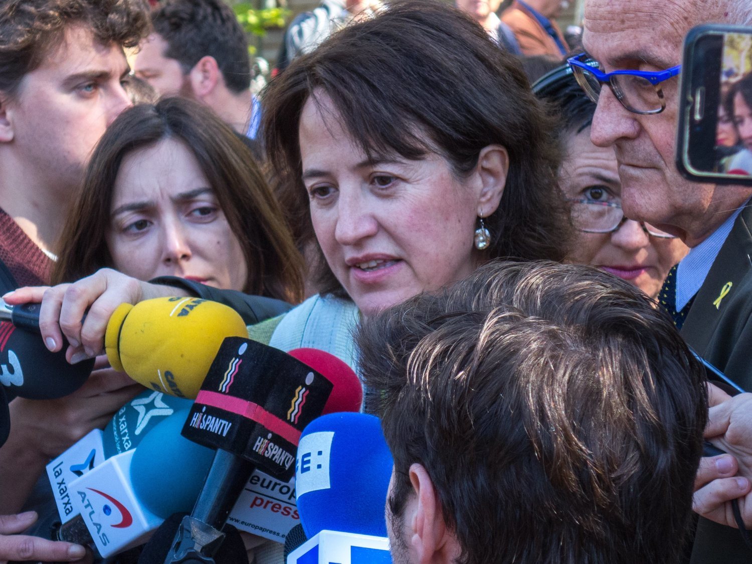 La presidenta de la ANC celebra los altercados de Barcelona: "Hacen visible el conflicto"